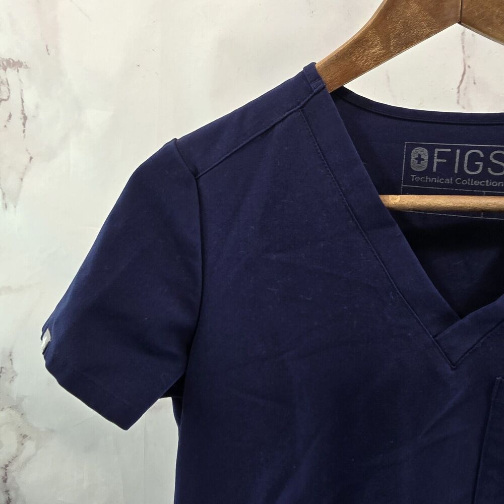 FIGS Top Womens XXS Blue Slim Catarina Navy Short Scrub One Pocket 2688 FW1000 - Picture 2 of 9